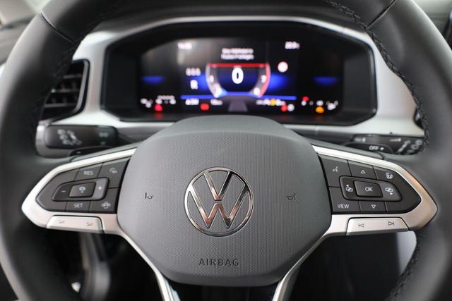 Volkswagen T-Roc Life 1.5 TSI DSG Life, AHK, Navi, Kamera, LED, Parklenk 