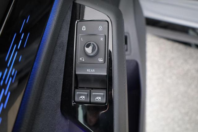 Volkswagen ID.7 Kombi Pro 210 kW Tourer Pro, 20-Zoll, Harman, HuD, IQ.Light, AreaView, easyOpen, NaviPro Max 
