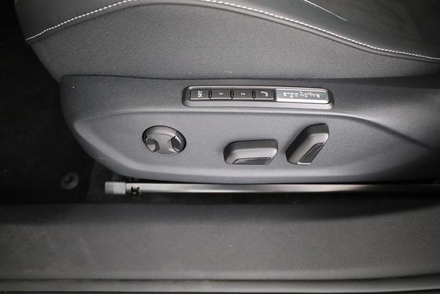 Volkswagen ID.7 Kombi Pro 210 kW Tourer Pro, 20-Zoll, Harman, HuD, IQ.Light, AreaView, easyOpen, NaviPro Max 