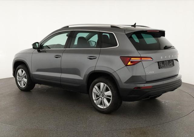 Skoda Karoq Drive 4x4 TDI DSG Selection, AHK, Navi, Kamera, 5-J Garantie 