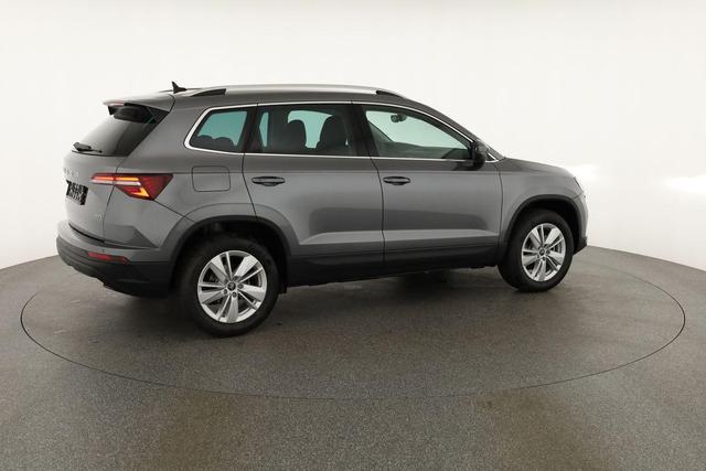 Skoda Karoq Drive 4x4 TDI DSG Selection, AHK, Navi, Kamera, 5-J Garantie 