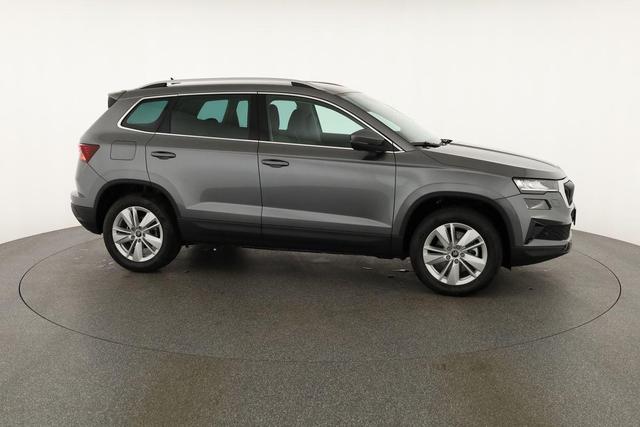Skoda Karoq Drive 4x4 TDI DSG Selection, AHK, Navi, Kamera, 5-J Garantie 