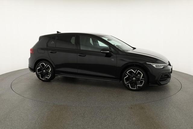 Volkswagen Golf 1.5 eTSI 110 kW R-Line VIII DSG R-LINE, LED- Plus, 18-Zoll, Navi, Winterpaket 