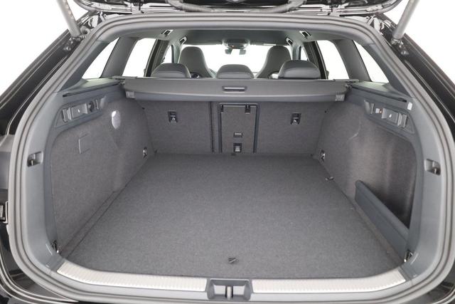 Skoda Superb Combi 1.5 TSI iV 150 kW Sportline DSG Sportline, AHK, Matrix, Side, el. Klappe, Navi 
