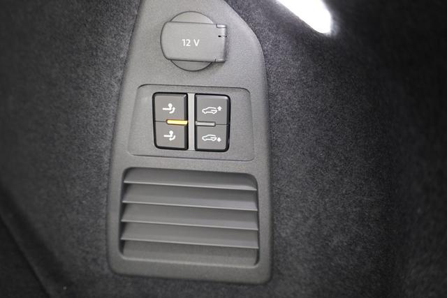 Volkswagen Touareg 3.0 TSI eHybrid 340 kW 4Motion R 4M, Pano, HuD, AHK, IQ.Light, Leder, Luft, 5-J Garantie 