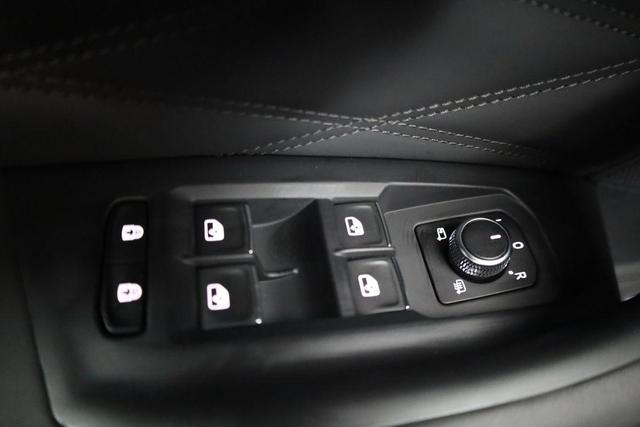 Volkswagen Touareg 3.0 TSI eHybrid 340 kW 4Motion R 4M, Pano, HuD, AHK, IQ.Light, Leder, Luft, 5-J Garantie 