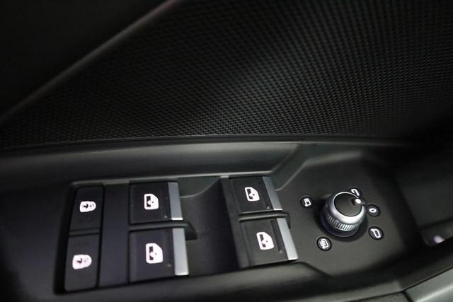Audi S3 2.0 TFSI quattro Sportback quattro, 19-Zoll, Matrix, Optik schwarz, Kamera, el. Klappe, 4-J Garantie 