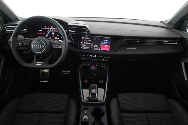 Audi S3 2.0 TFSI quattro Sportback quattro, Pano, 19-Zoll, Matrix, Optik schwarz, Kamera, el. Klappe, 4-J Garantie 