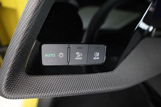 Audi S3 2.0 TFSI quattro Sportback quattro, Pano, 19-Zoll, Matrix, Optik schwarz, Kamera, el. Klappe, 4-J Garantie 
