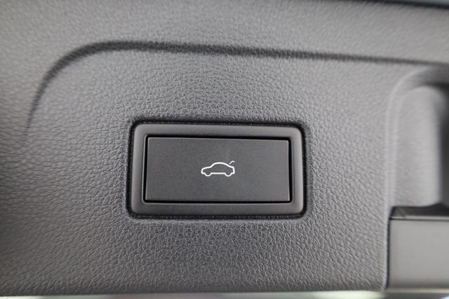 Volkswagen Touran Comfortline BMT/Start-Stopp 1.5 TSI DSG Comfortline, AHK, Navi, easyOpen, LED, Side 