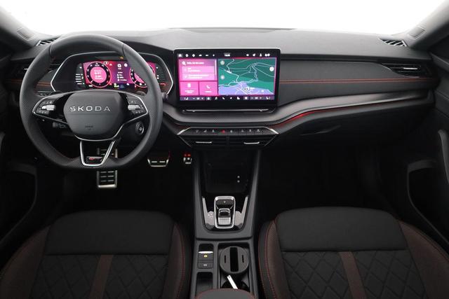 Skoda Octavia Combi RS 2.0 TSI DSG, Sonderlackierung, Pano, AHK, 19 Zoll, Canton, el. Klappe, Navi, Matrix, sofort 