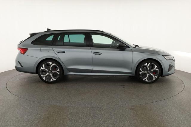 Skoda Octavia Combi RS 2.0 TSI DSG, Sonderlackierung, Pano, AHK, 19 Zoll, Canton, el. Klappe, Navi, Matrix, sofort 