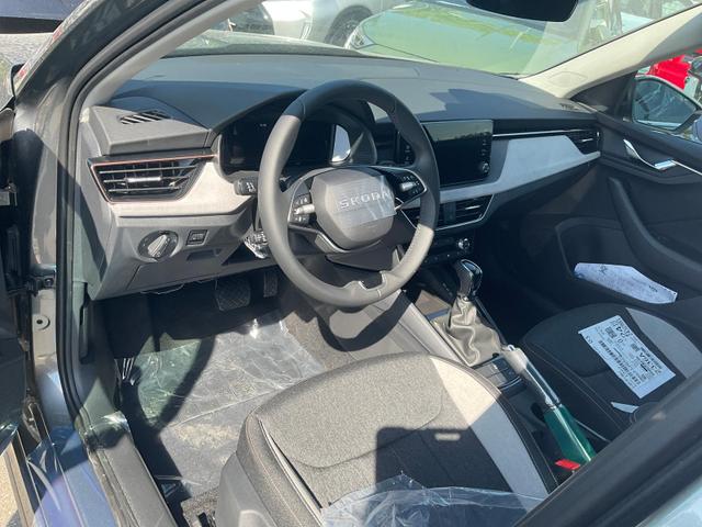 Skoda Kamiq - Selection 1.5 TSI DSG 130 Jahre, AHK, el. Klappe, Side, 17-Zoll, Winter