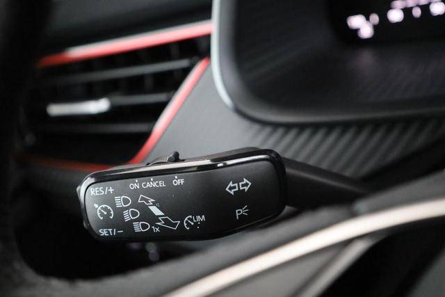 Skoda Kamiq Monte Carlo 1.0 TSI Carlo, Matrix, 18-Zoll, FS-heizbar, Ladeboden 