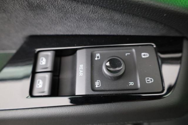Volkswagen ID.7 Kombi Pro 210 kW Tourer Pro, 20-Zoll, AHK, Harman, HuD, IQ.Light, AreaView, easyOpen, NaviPro Max 