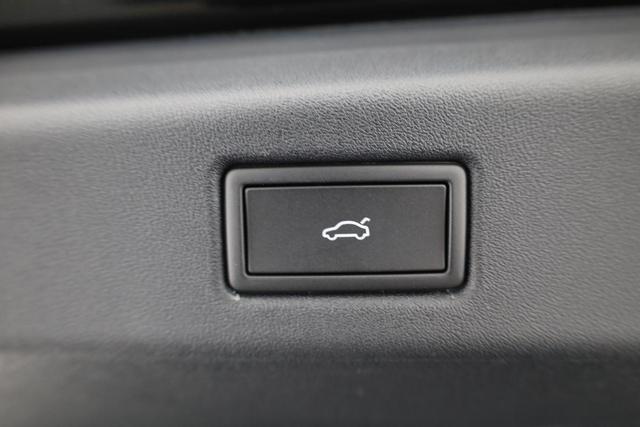 Volkswagen ID.7 Kombi Pro 210 kW Tourer Pro, 20-Zoll, AHK, Harman, HuD, IQ.Light, AreaView, easyOpen, NaviPro Max 