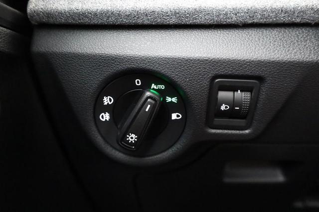 Skoda Kamiq Selection 1.5 TSI Selection, Kamera, Winter, 4-J Garantie 