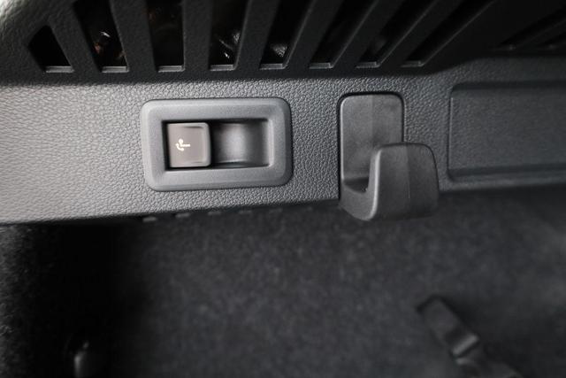 Skoda Kamiq Selection 1.5 TSI Selection, AHK, Kamera, Winter, 4-J Garantie 