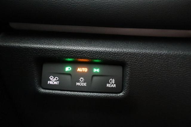 Volkswagen Tiguan 1.5 TSI eHybrid 150 kW Life DSG Life, AHK, Navi, ParkAssist, 5-J Garantie 