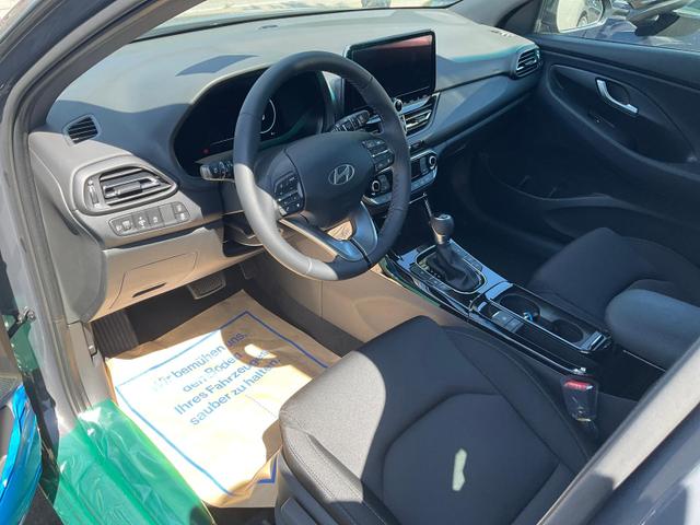 Hyundai i30 Kombi - 1.0 T-GDI DCT Family, Navi, ACC, Side, Winter, 17-Zoll, Klimaautomatik