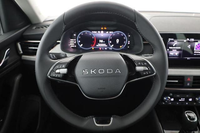 Skoda Kamiq Selection 1.0 TSI 130 Jahre, AHK, el. Klappe, Side, 17-Zoll, Winter 