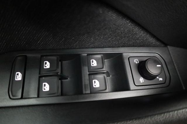 Skoda Kamiq Selection 1.0 TSI 130 Jahre, AHK, el. Klappe, Side, 17-Zoll, Winter 