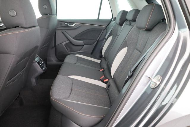 Skoda Kamiq Selection 1.0 TSI 130 Jahre, AHK, el. Klappe, Side, 17-Zoll, Winter 
