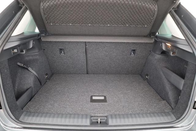Skoda Kamiq Selection 1.0 TSI 130 Jahre, AHK, el. Klappe, Side, 17-Zoll, Winter 
