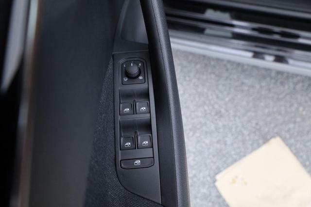 Skoda Kamiq Selection 1.5 TSI DSG 130 Jahre, el. Klappe, Side, 17-Zoll, Winter 