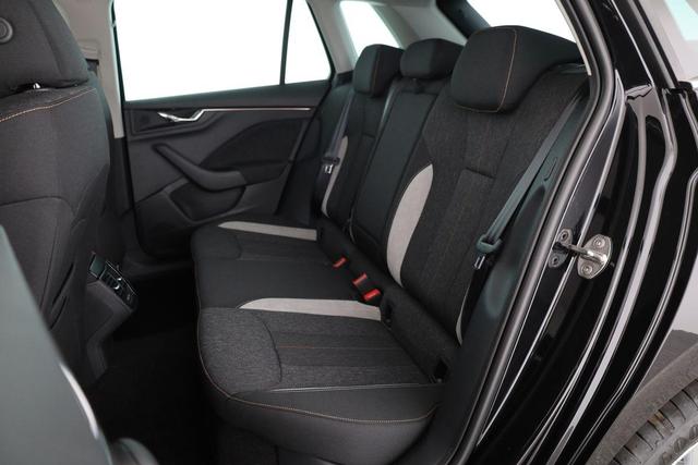 Skoda Kamiq Selection 1.5 TSI DSG 130 Jahre, el. Klappe, Side, 17-Zoll, Winter 