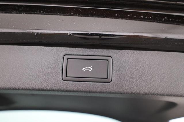 Skoda Kamiq Selection 1.5 TSI DSG 130 Jahre, el. Klappe, Side, 17-Zoll, Winter 