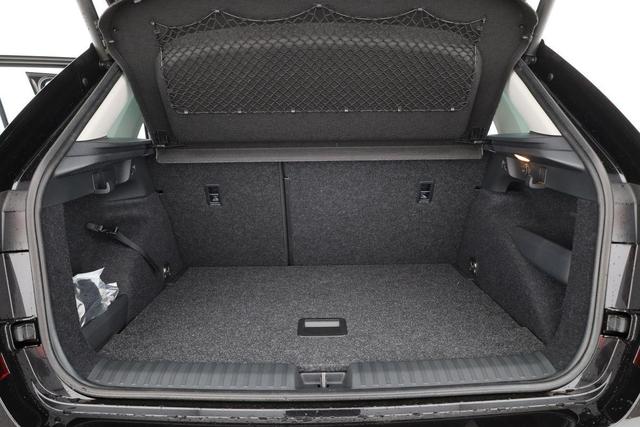 Skoda Kamiq Selection 1.5 TSI DSG 130 Jahre, el. Klappe, Side, 17-Zoll, Winter 