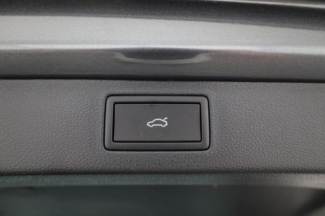 Skoda Kamiq Selection 1.5 TSI DSG 130 Jahre, AHK, el. Klappe, Side, 17-Zoll, Winter 