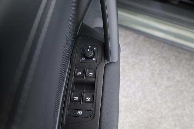 Volkswagen Tayron 1.5 eTSI 110 kW Life DSG Life, AHK, LED-Plus, Winter, ParkAssist Pro, sofort 