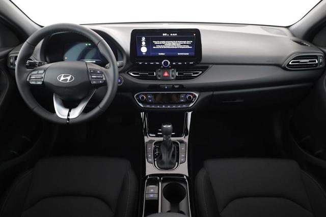 Hyundai i30 Kombi 1.0 T-GDI DCT Family, Navi, ACC, Side, Winter, 17-Zoll, Klimaautomatik 