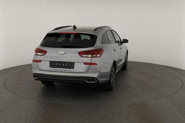 Hyundai i30 Kombi 1.0 T-GDI DCT Family, Navi, ACC, Side, Winter, 17-Zoll, Klimaautomatik 