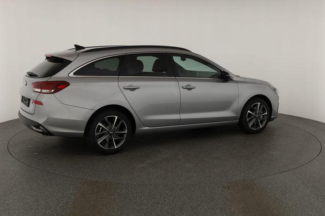Hyundai i30 Kombi 1.0 T-GDI DCT Family, Navi, ACC, Side, Winter, 17-Zoll, Klimaautomatik 