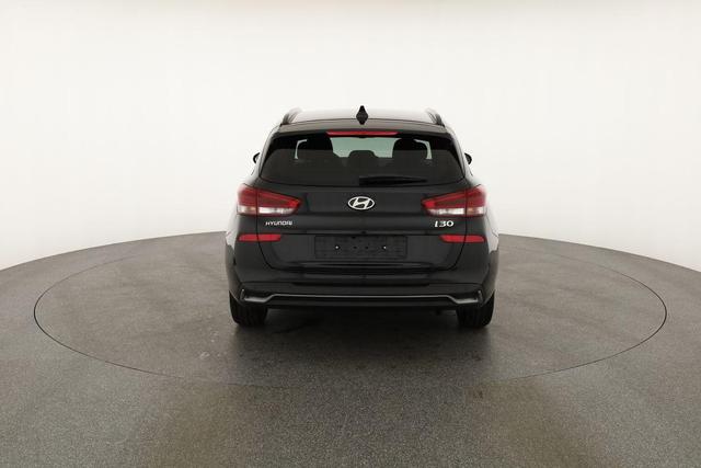 Hyundai i30 Kombi 1.0 T-GDI DCT Family, Navi, ACC, Side, Winter, 17-Zoll, Klimaautomatik 