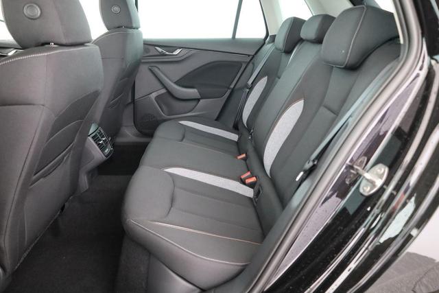 Skoda Kamiq Selection 1.0 TSI DSG Selection, AHK, Matrix, 16-Zoll, Kamera, Winter, 4-J Garantie 
