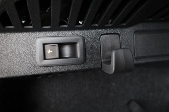 Skoda Kamiq Selection 1.0 TSI DSG Selection, AHK, Matrix, 16-Zoll, Kamera, Winter, 4-J Garantie 