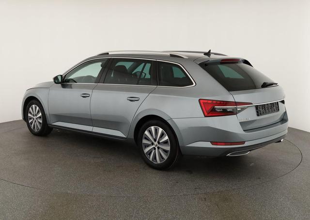 Skoda Superb Combi Style 2.0 TDI DSG Style, Leder, Matrix, 1. Hand, Navi, Kamera 
