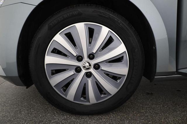 Skoda Superb Combi Style 2.0 TDI DSG Style, Leder, Matrix, 1. Hand, Navi, Kamera 