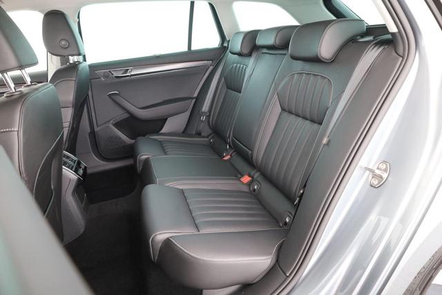 Skoda Superb Combi Style 2.0 TDI DSG Style, Leder, Matrix, 1. Hand, Navi, Kamera 
