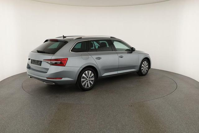 Skoda Superb Combi Style 2.0 TDI DSG Style, Leder, Matrix, 1. Hand, Navi, Kamera 