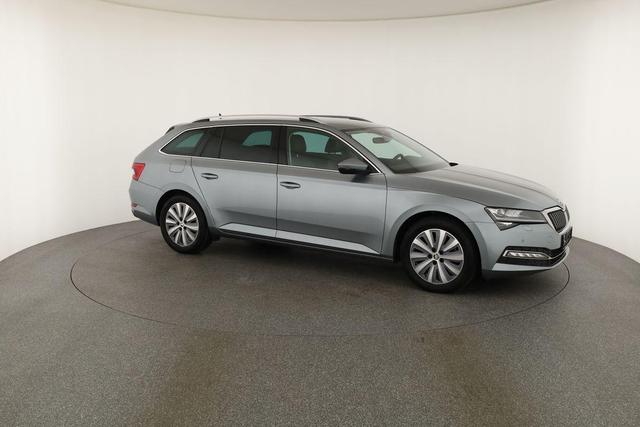 Skoda Superb Combi Style 2.0 TDI DSG Style, Leder, Matrix, 1. Hand, Navi, Kamera 
