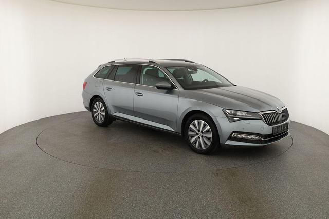 Skoda Superb Combi Style 2.0 TDI DSG Style, Leder, Matrix, 1. Hand, Navi, Kamera 