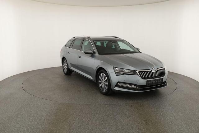Skoda Superb Combi Style 2.0 TDI DSG Style, Leder, Matrix, 1. Hand, Navi, Kamera 
