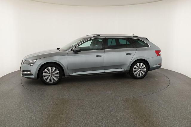 Skoda Superb Combi Style 2.0 TDI DSG Style, Leder, Matrix, 1. Hand, Navi, Kamera 