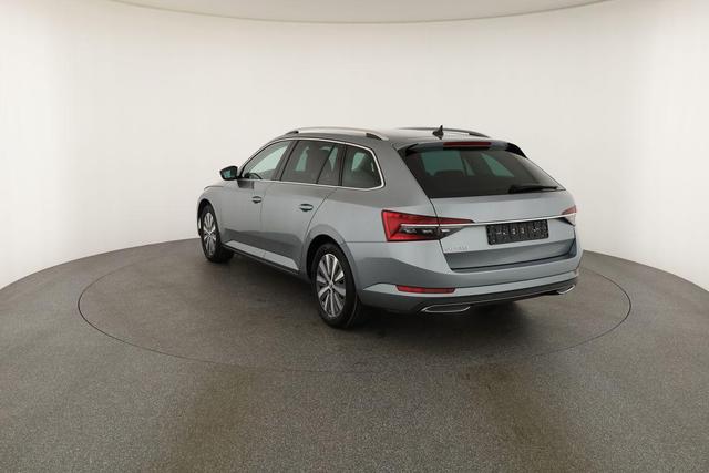 Skoda Superb Combi Style 2.0 TDI DSG Style, Leder, Matrix, 1. Hand, Navi, Kamera 