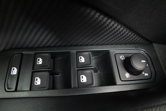 Skoda Kamiq Monte Carlo 1.0 TSI DSG Carlo, AHK, Navi, Matrix, 18-Zoll, Pano, 5-J Garantie 